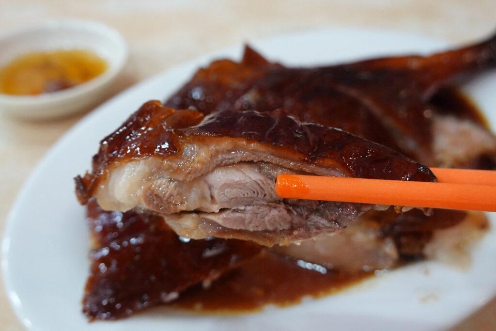 香港陸羽茶室品嘗經典港式早餐 西貢搭船出海體驗橋咀洲與鹽田梓 米其林一樂燒鵝結尾