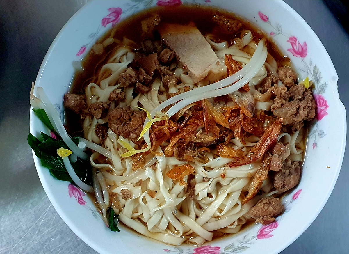 一探嘉義百年市場人情味：嘉義東市場 8家長輩級美食超對味！