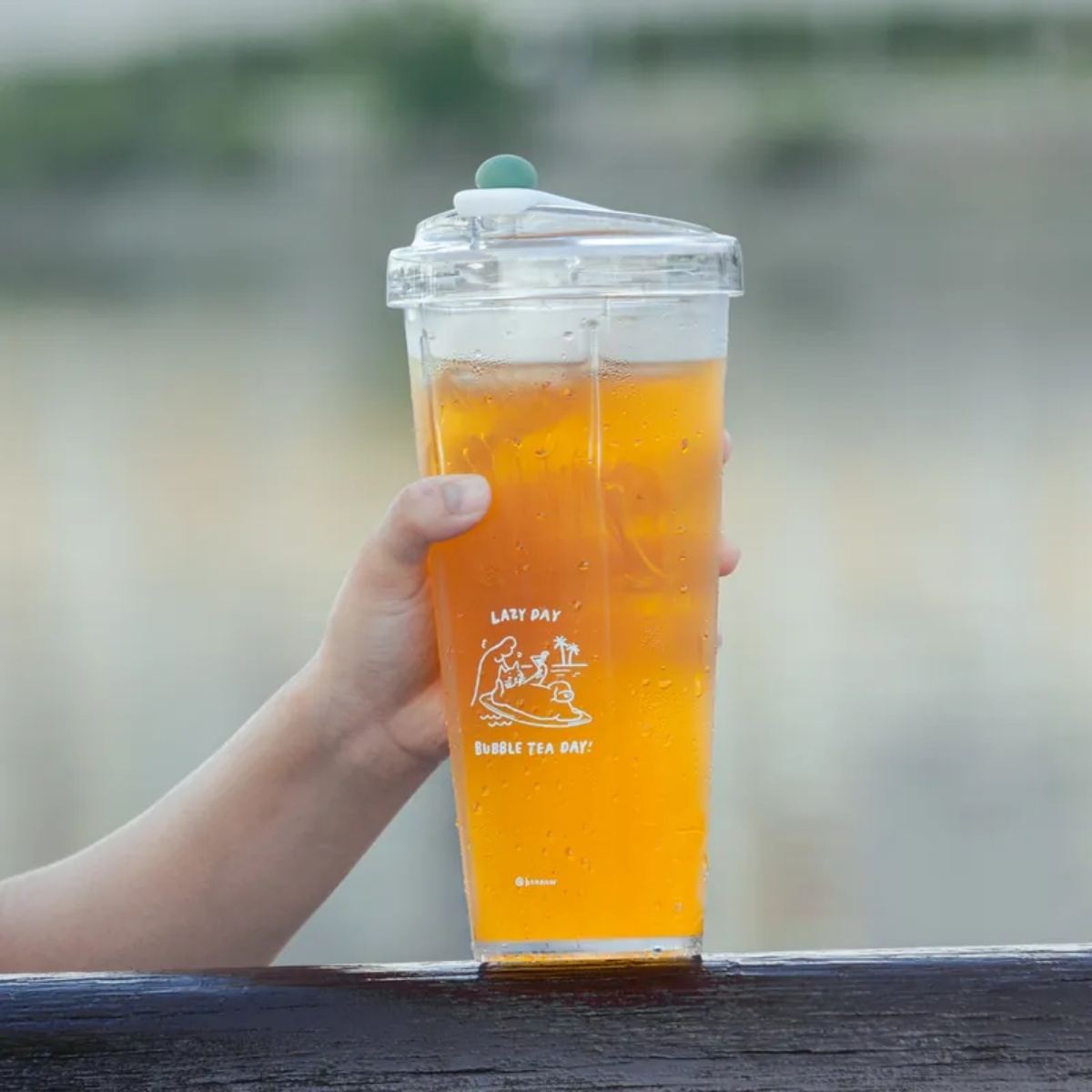 2023美型環保杯推薦！Oolab小美人魚系列超夢幻又可愛、FLOAT「漂浮珍奶杯」咀嚼控必備