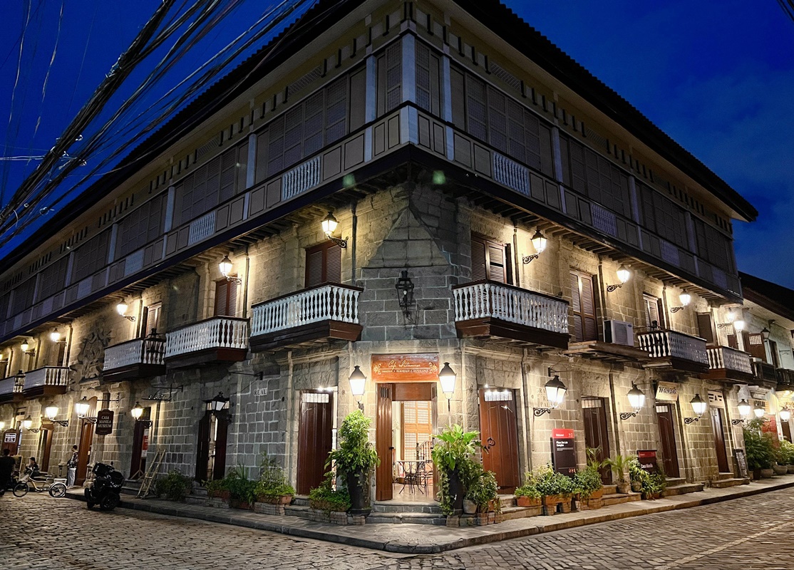 菲律賓馬尼拉旅遊景點推薦！漫步古王城區「Intramuros」，解鎖16世紀西班牙大航海時期輝煌一時的裏街深巷