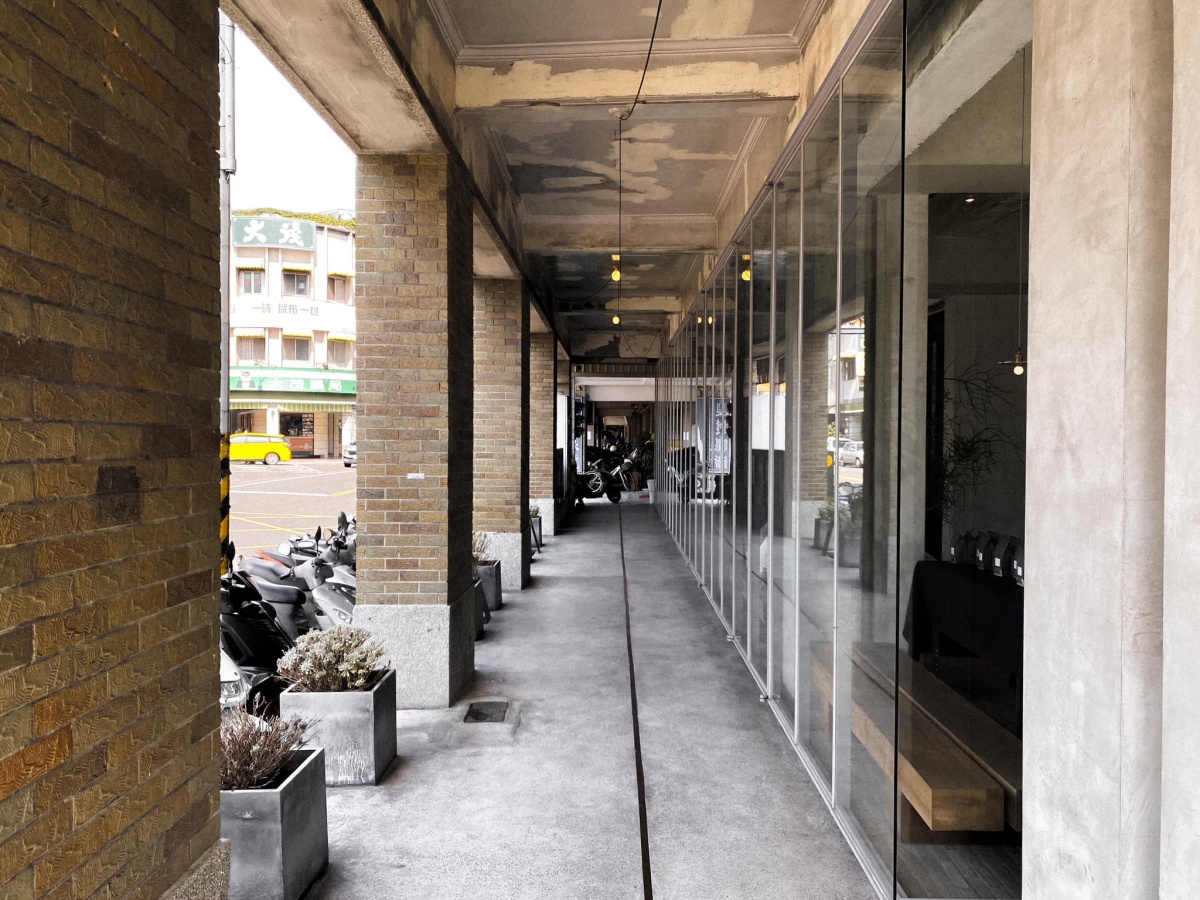 屏東經典老屋新生！到以80年歷史老旅社改建的「驛前大和咖啡館」喝杯咖啡