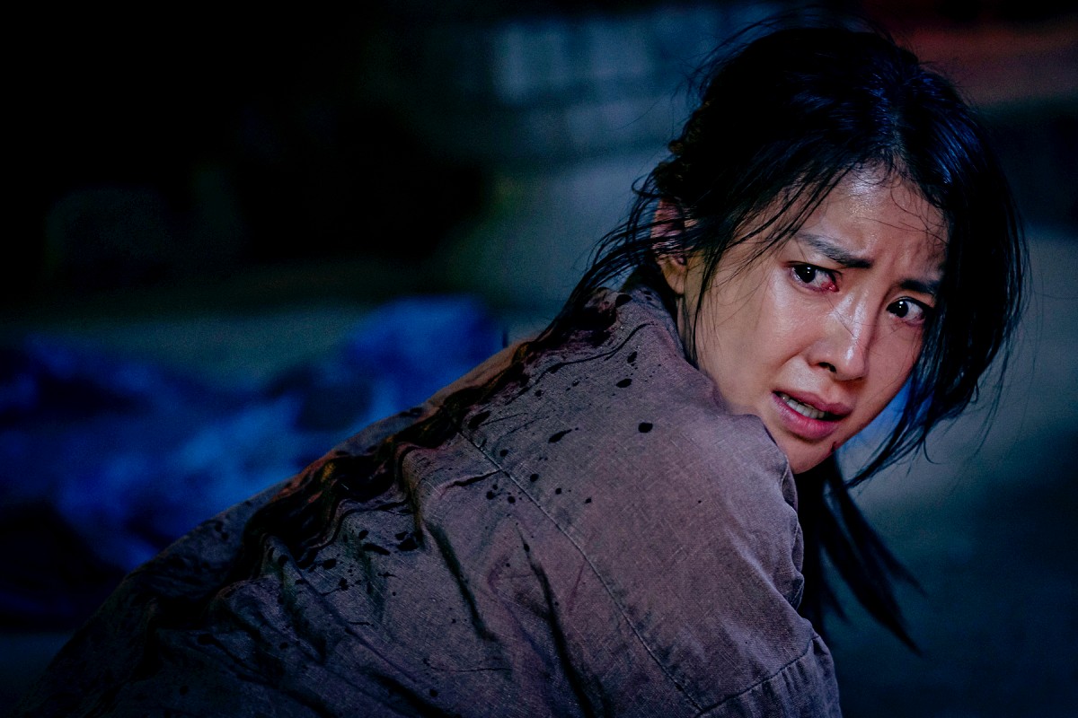 宋江Netflix《Sweet Home》第二季預告曝光！滿臉身血痕被鐵鍊栓著慘當實驗品