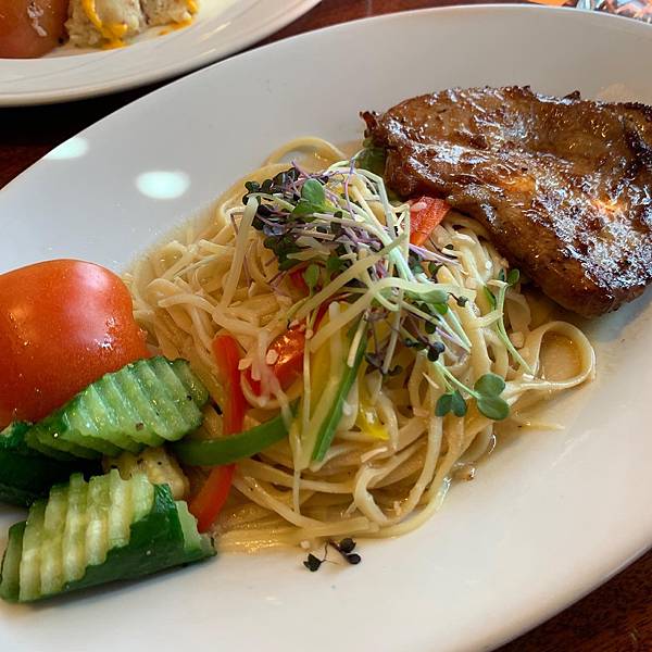 双聖 SWENSEN's｜美國女孩經典場景，老派約會首選，全台最後一間分店在這裡