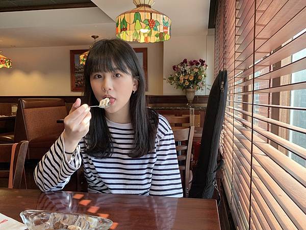 双聖 SWENSEN's｜美國女孩經典場景，老派約會首選，全台最後一間分店在這裡