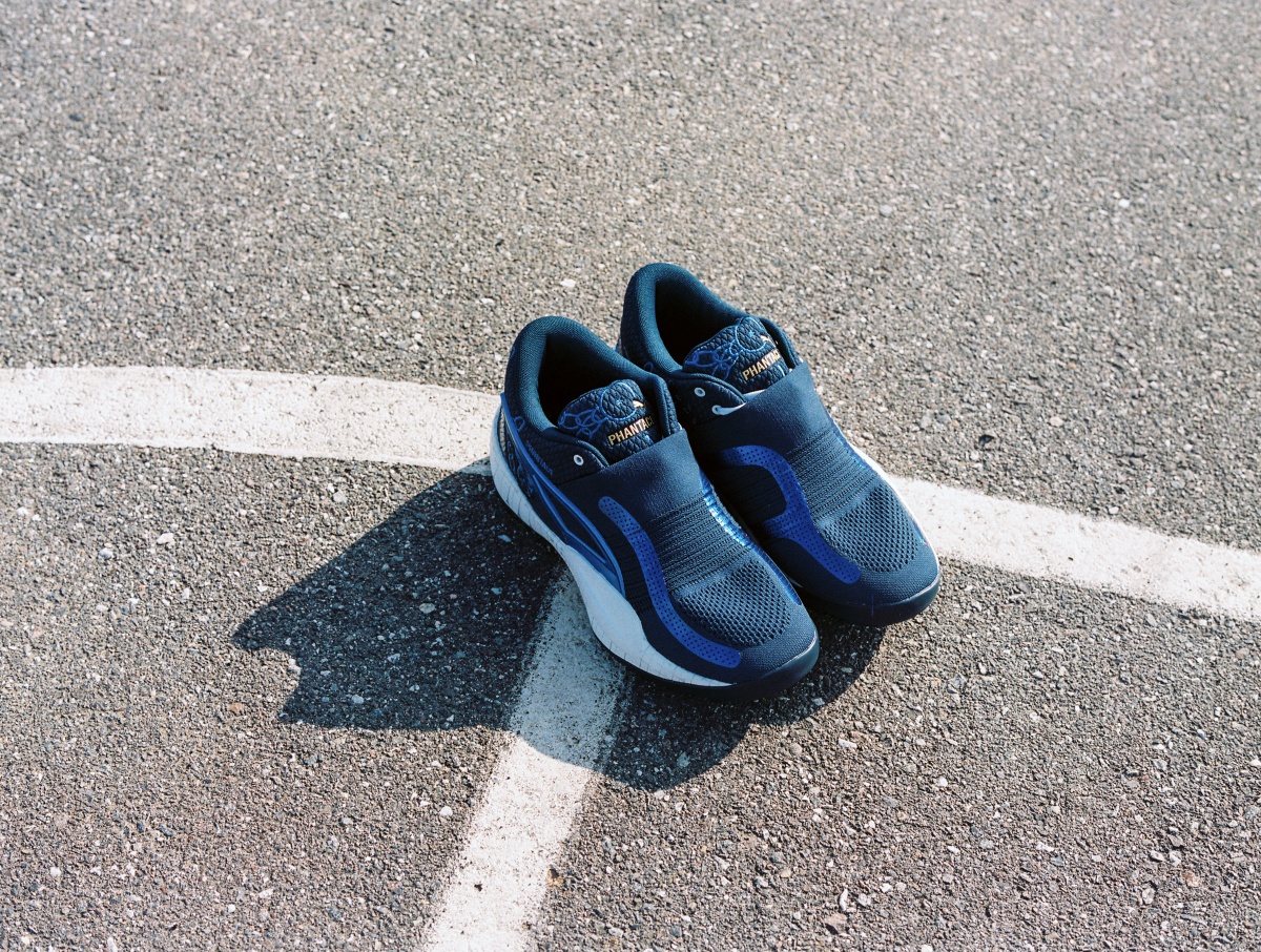 時尚界聯名最近夯什麼？vacanza×plain-me打造極簡單品、pazzo×New Balance聯名拖鞋超時髦