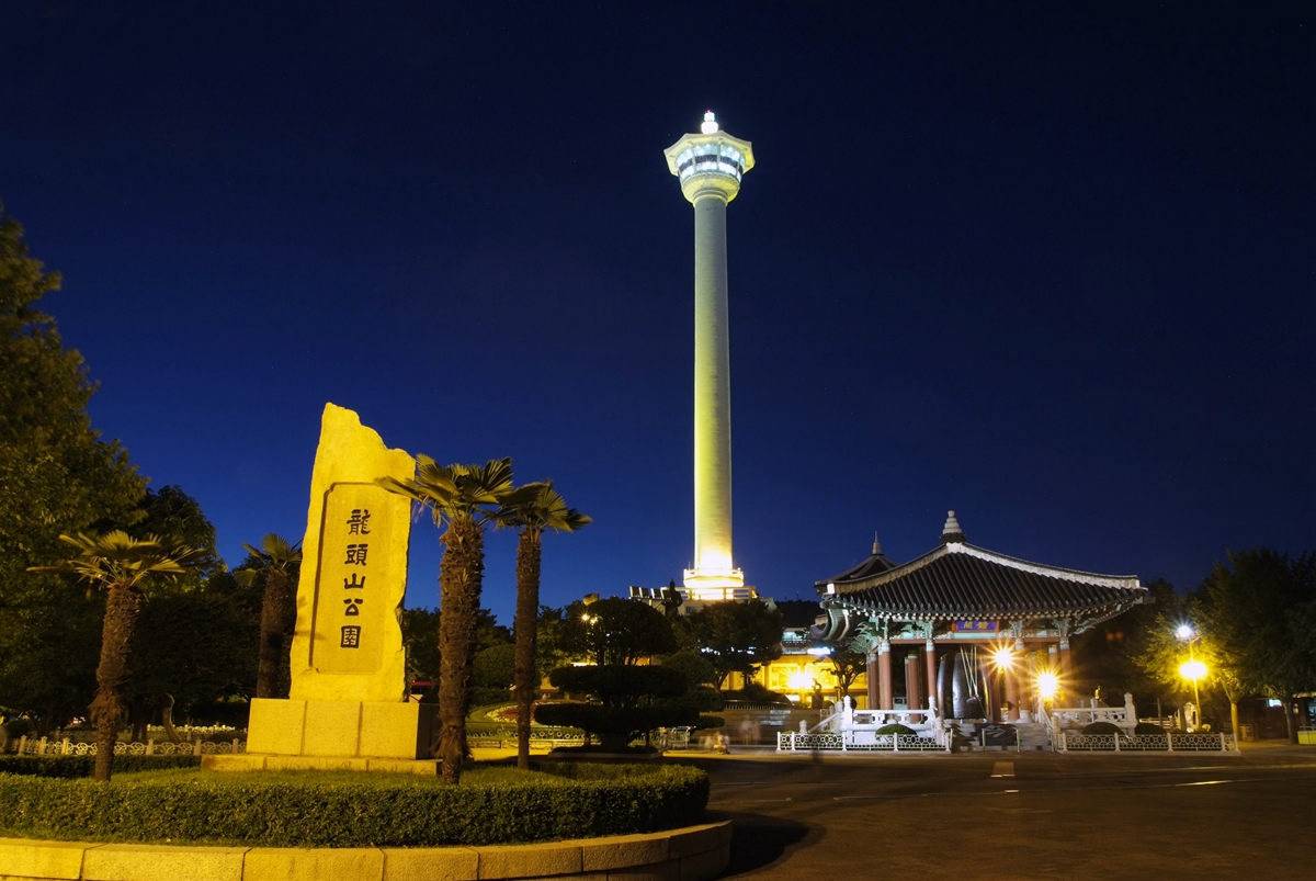 去韓國旅遊不只首爾可以玩，盤點釜山基本5個經典景點，甘川洞文化村童話般景象必打卡
