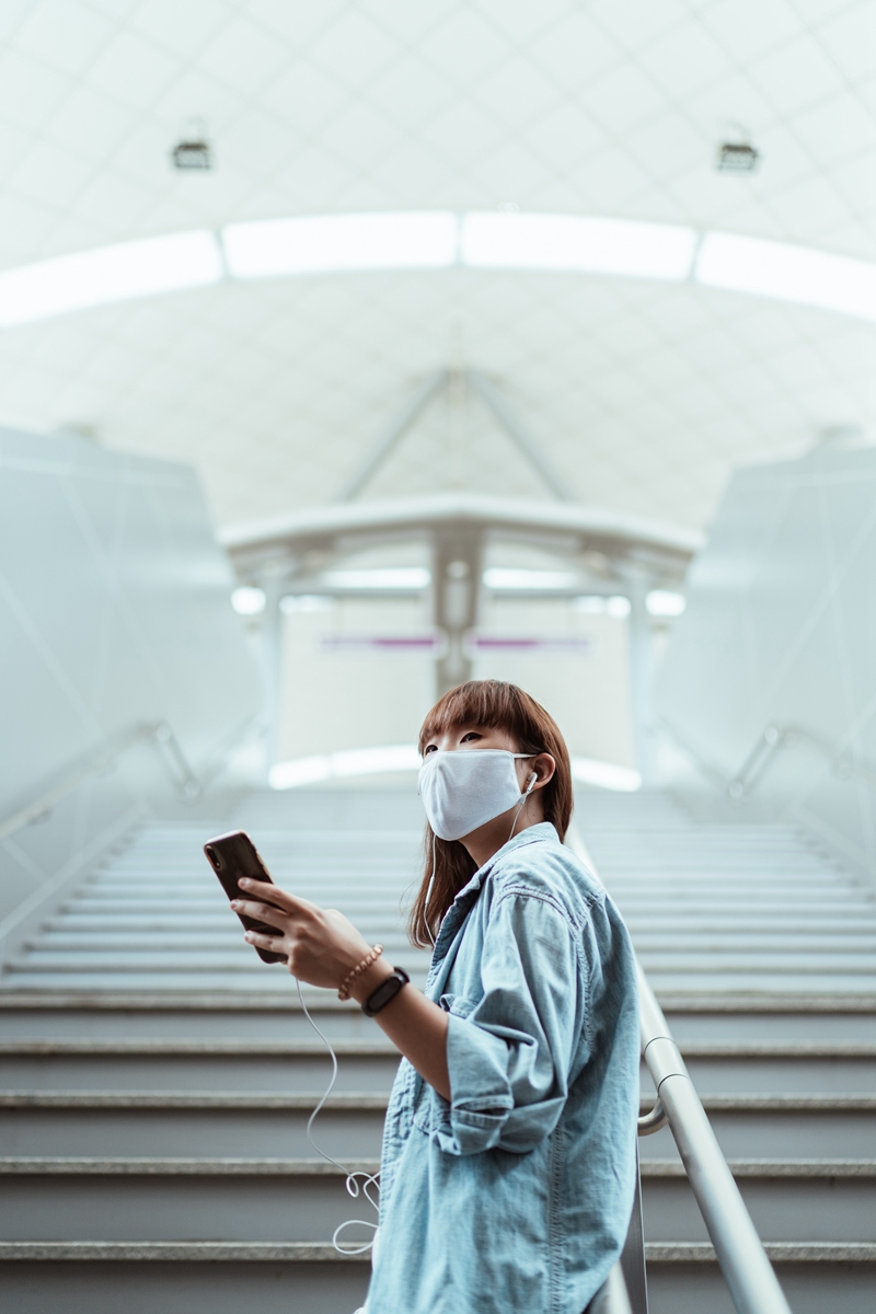 再也不用脫口罩解鎖Face ID了！你的iPhone12、13更新ios 15.4了沒？