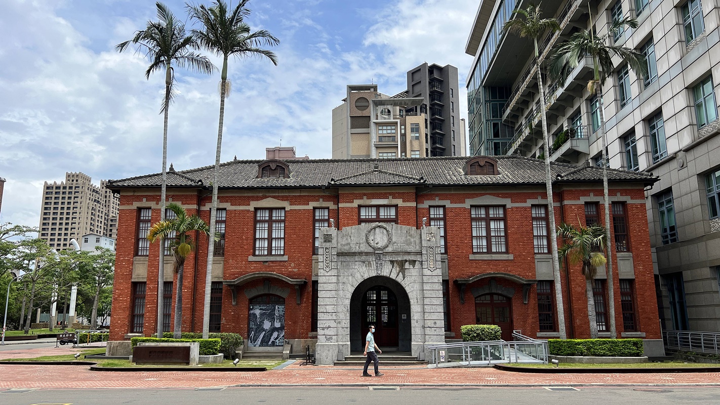新竹老宅咖啡廳推薦！造訪三間極具氛圍感的「新竹市定古蹟咖啡餐館」，享受滴濾慢釀的美好光影