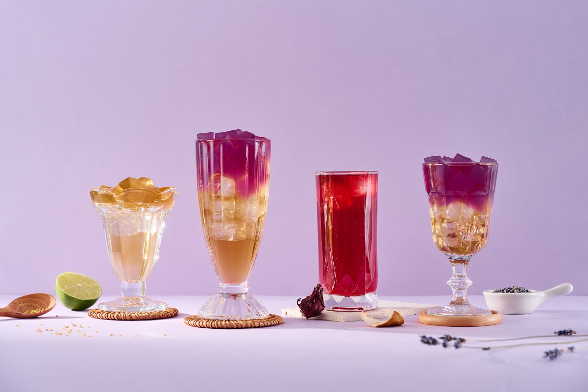 質感手搖飲「旺月捌」插旗古亭！超療癒花草系飲品「高山紫檸凍飲」、「烏龍丹桂凍飲」同步上市
