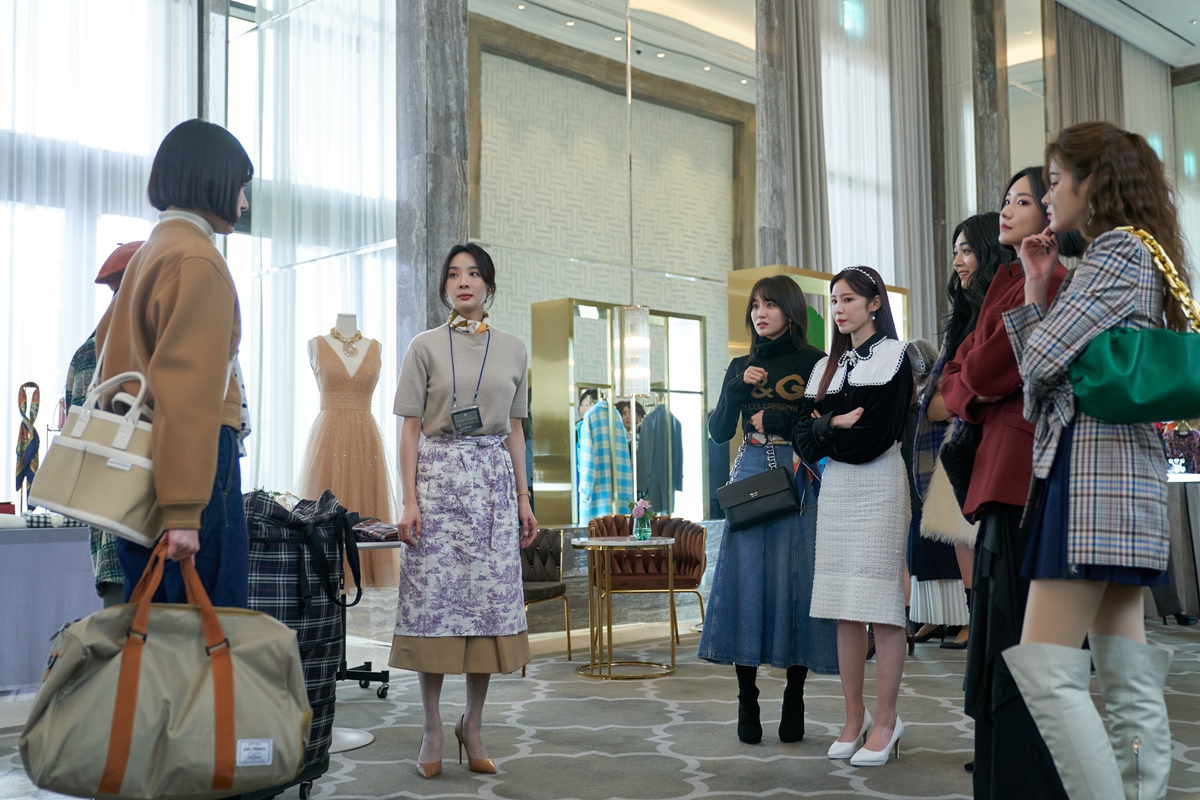 不只是網紅生態狗血劇！Netflix 韓劇《絕世網紅》根本就是網路行銷教科書