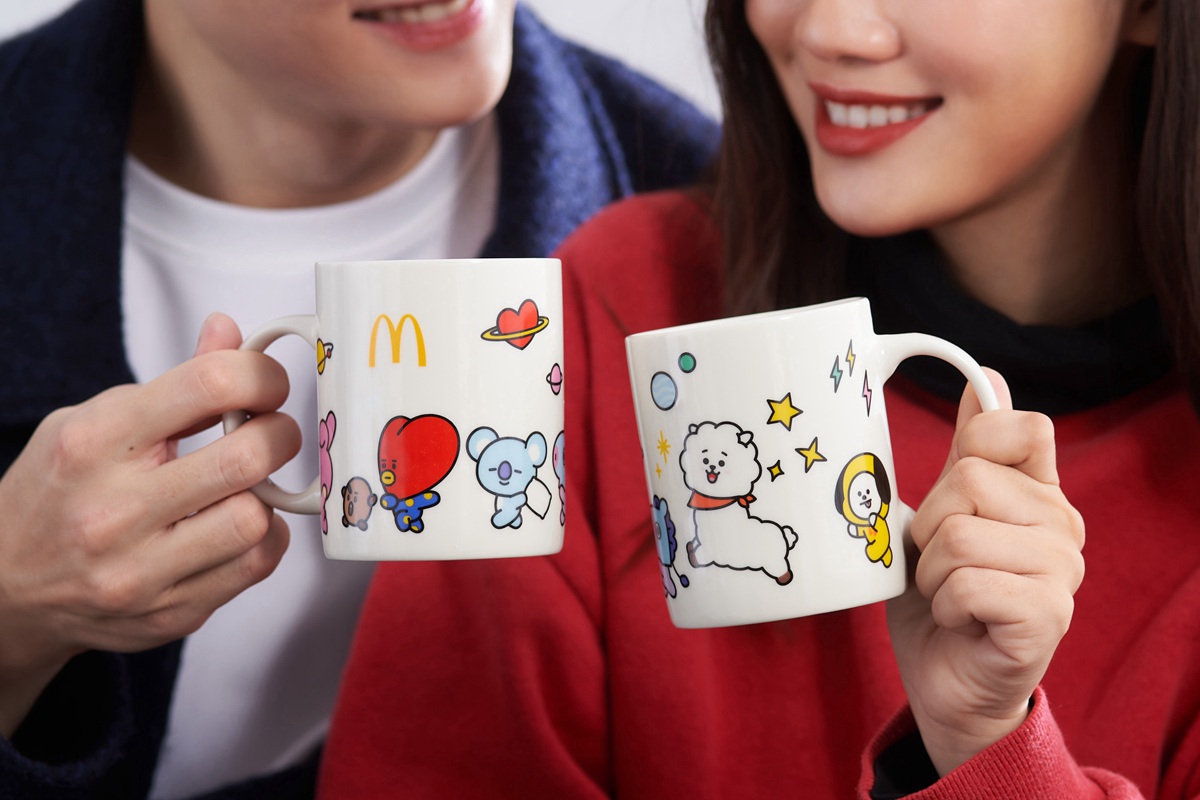 BT21粉請注意！麥當勞4/12限量開賣「BT21陶瓷餐具三件組」，透過餐食一起遨遊星際