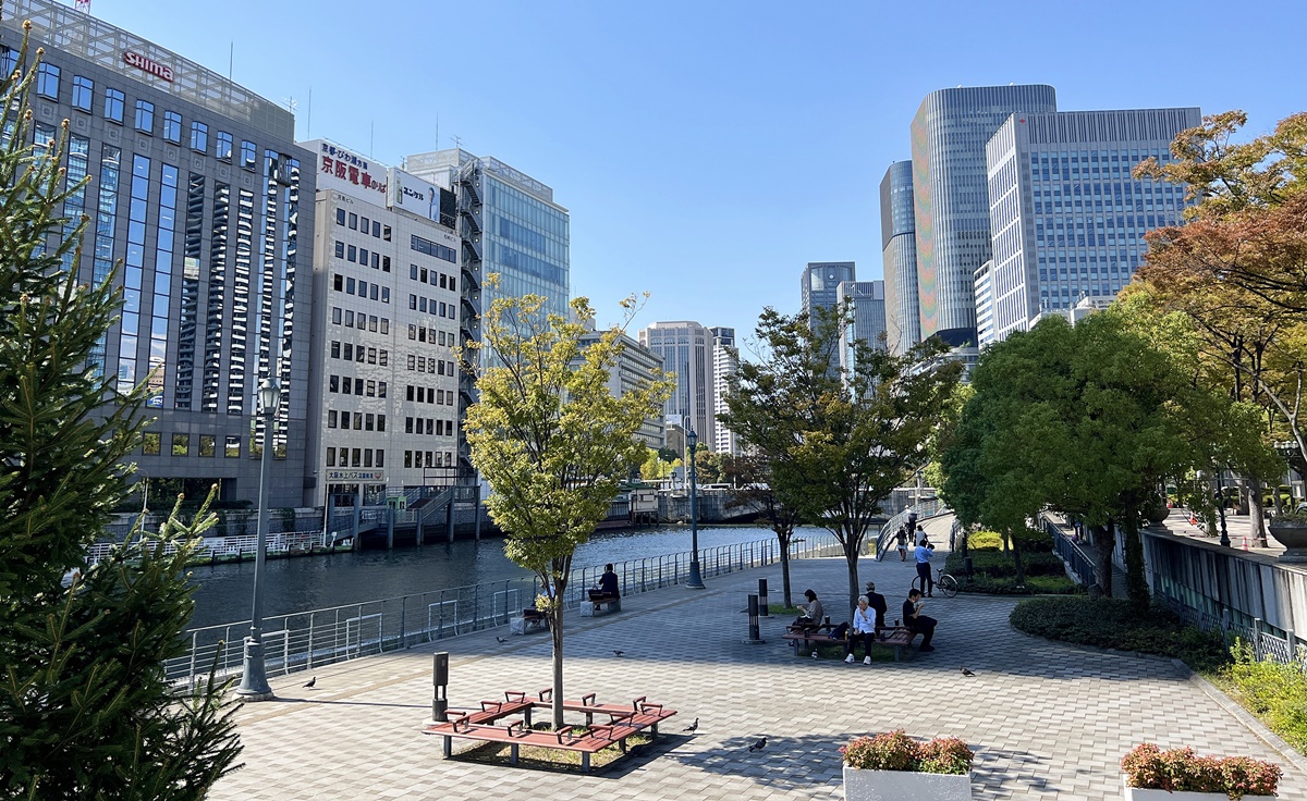 屬於大阪人的浪漫靜美！知性藝術又古典氣派的中之島公園晨間散策路線與河畔咖啡廳推薦