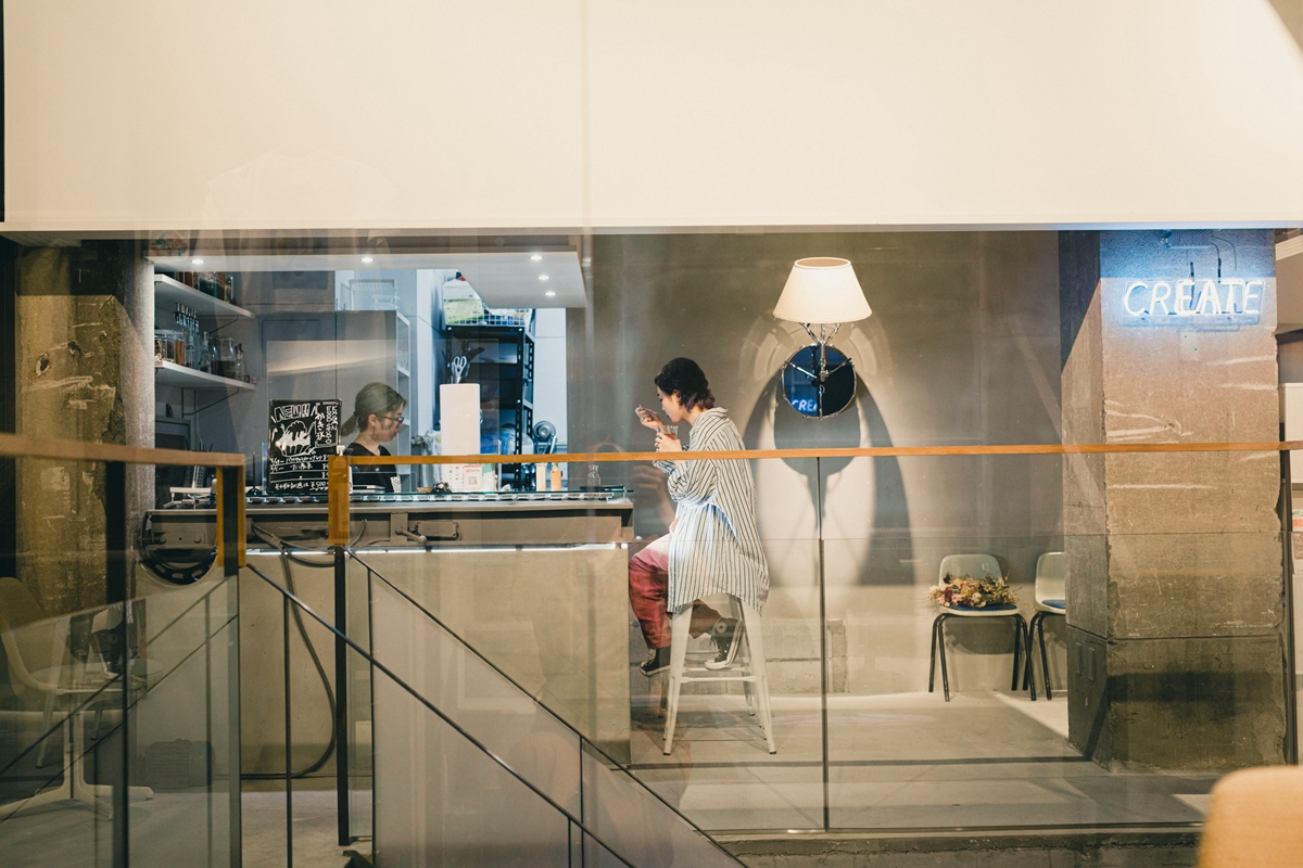日本藝術版的《雙層公寓》？  結合藝術家cowork space與旅宿空間的京都住宿旅店 「 KAGAN HOTEL 」