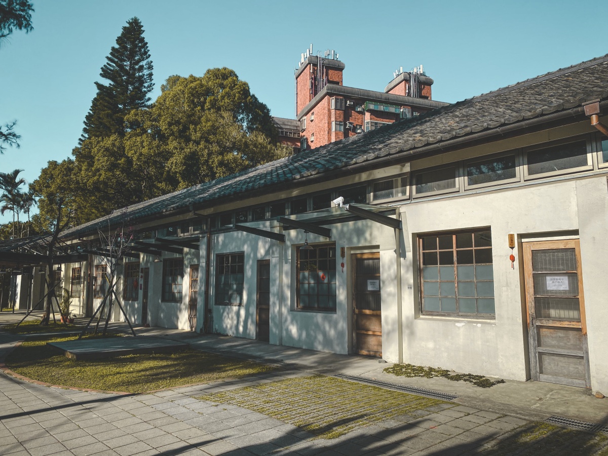 咖啡迷、老宅迷必去的桃園楊梅景點：到「楊梅故事園區」探訪原張芳杰故居、享受美味咖啡甜點