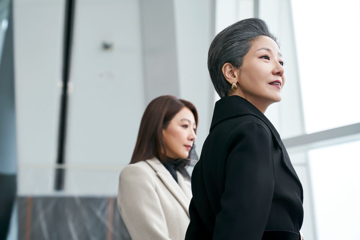 Netflix韓劇《造后者》中毒性極強！選舉幕僚、政治與財閥間角力…必看亮點與金句整理