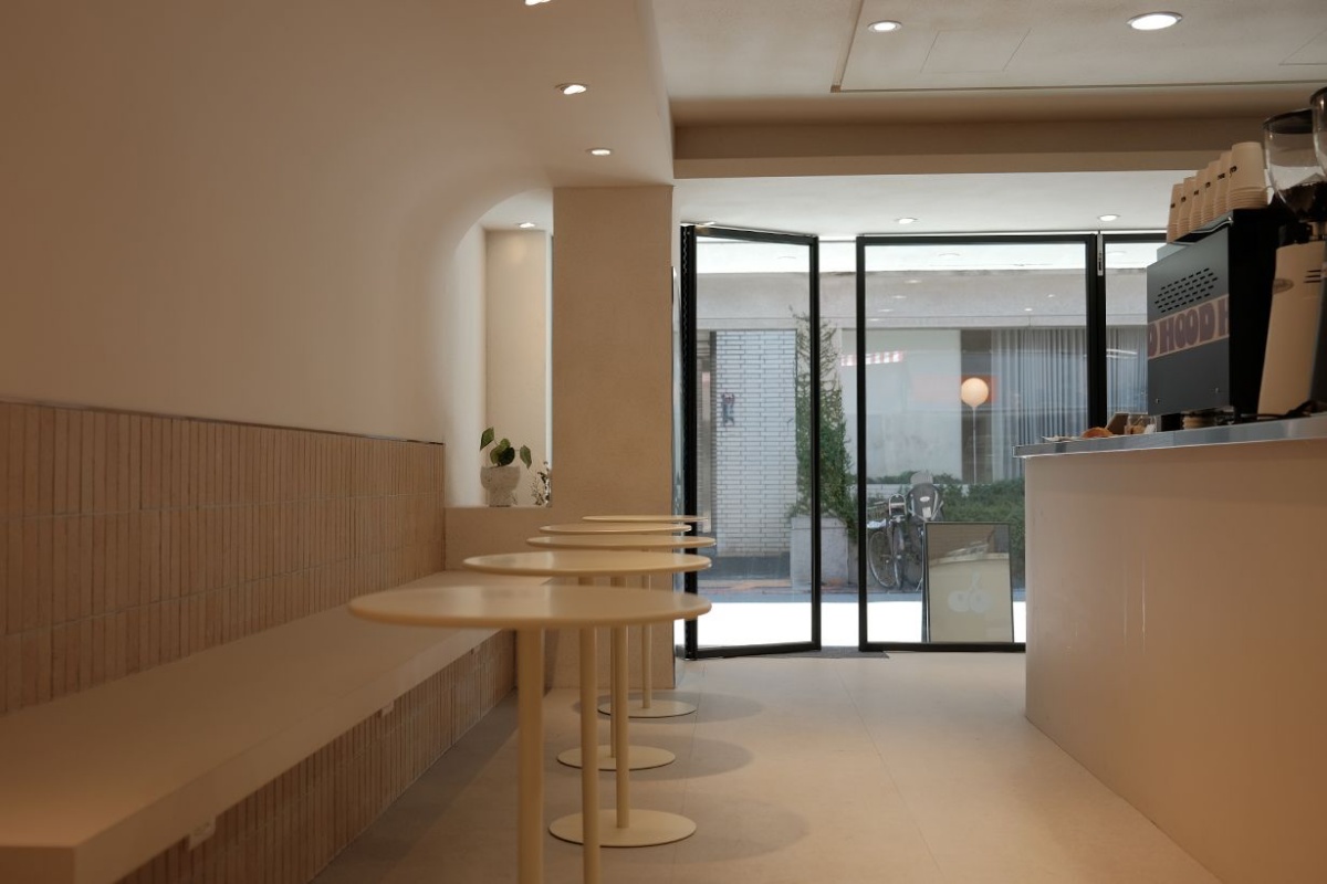 【咖啡店的甜點攻略】隱身東區巷弄的HOOD Coffee用甜點搭配咖啡調酒，讓你白天就能微醺一波