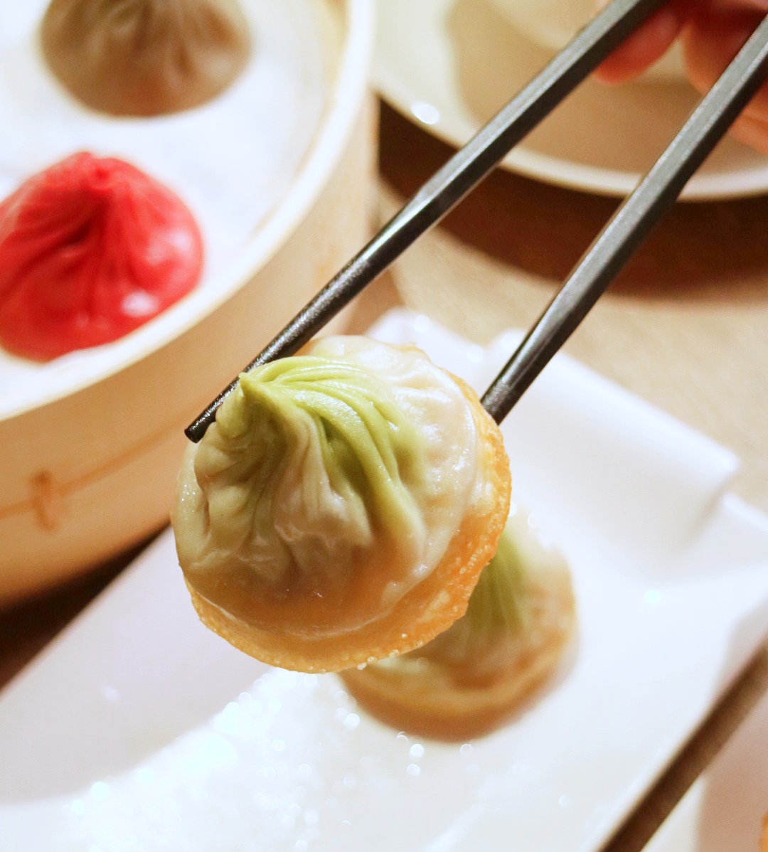 新店裕隆城餐廳推薦！勝政豬排、青春漢堡齊推新菜色，點點心全新「太空風」裝潢必拍照打卡