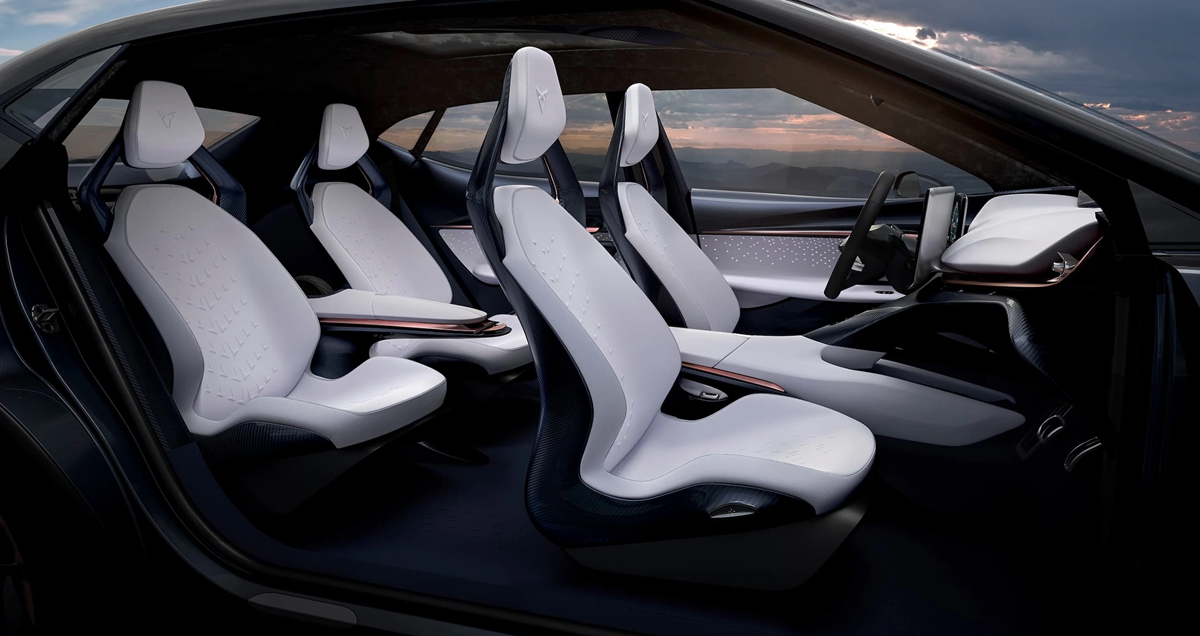CUPRA搭配德國音響耳機大廠Sennheiser推首款純電車「CUPRA Tavascan」SUV