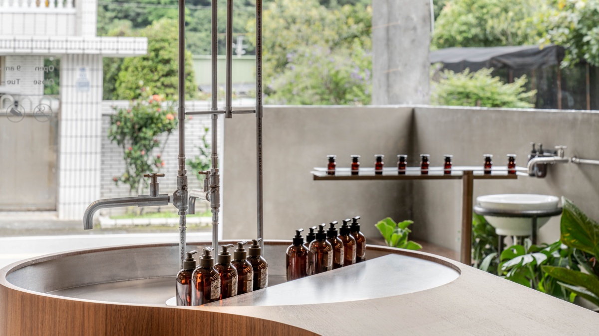 宜蘭蘇澳旅遊新景點！「生活起物」將地方山海美景融入質感空間，為茶籽堂打造全新「社區共榮」概念店