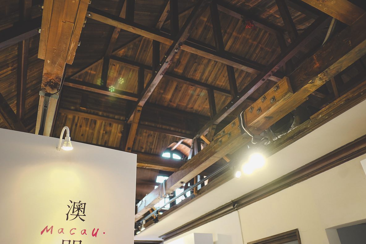 【走讀台北】與北門相望的絢麗石頭厝：一探撫臺街洋樓內的城中建設史