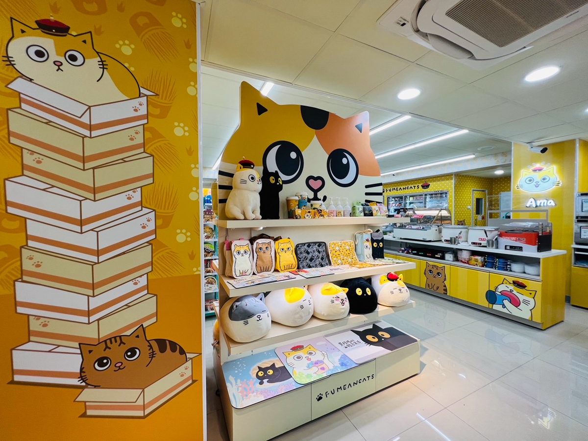 7-11與「黃阿瑪的後宮生活」聯名主題店台北大安區開幕！瑪民5大必拍場景總整理