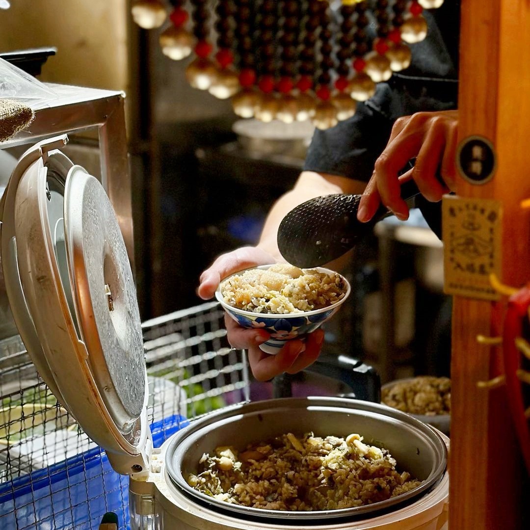 在菜市場裡品美食也能很愜意！高雄鹽一市場必吃5家文青小店推薦，一次收齊台菜餐酒館、墨西哥捲餅和特色酒吧