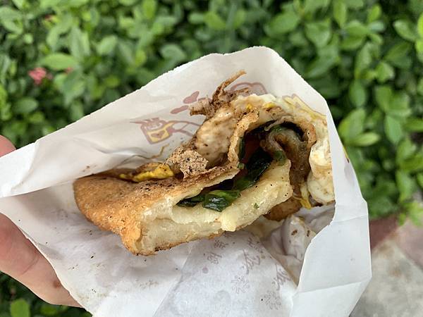古亭超人氣銅板美食「溫州街蘿蔔絲餅達人」，不排隊吃不到的爆餡蘿蔔絲餅！