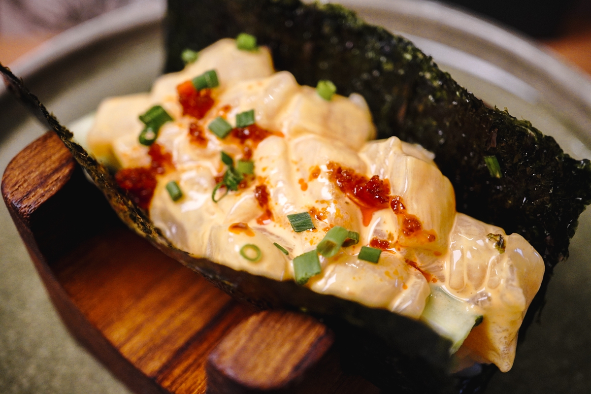 突破傳統日本手卷界線！毛加恩新店「OSSU Handroll & Bar」台北東區開幕，打造加州風格美式創意