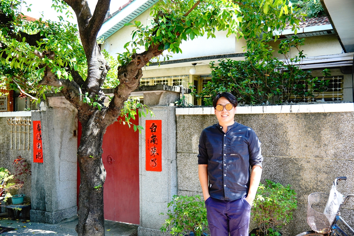【人物專訪】台南最神秘的老屋民宿──謝宅，主理人謝小五：「連我自己都不知道這8棟的地址。」