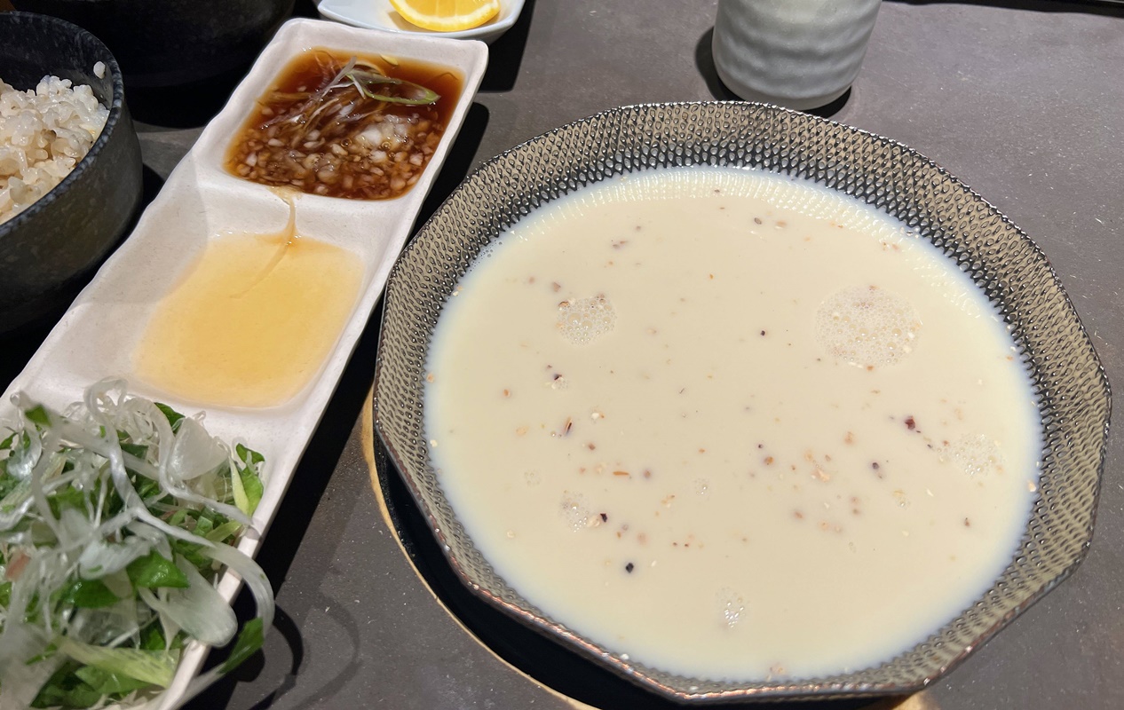 東京旅遊必吃！以產地直送新鮮野菜為主打的日式涮涮鍋專賣店「Shabu Shabu Let Us れたす食堂 」中目黒本店