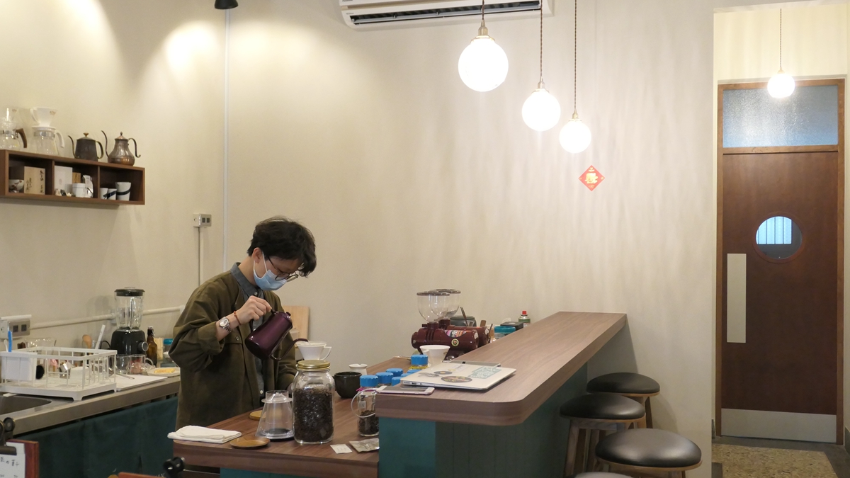 【咖啡因的地圖專欄】是什麼理由讓人一再返嘉 ？走訪嘉義四家獨立咖啡館，感受城市散發出的不同面貌