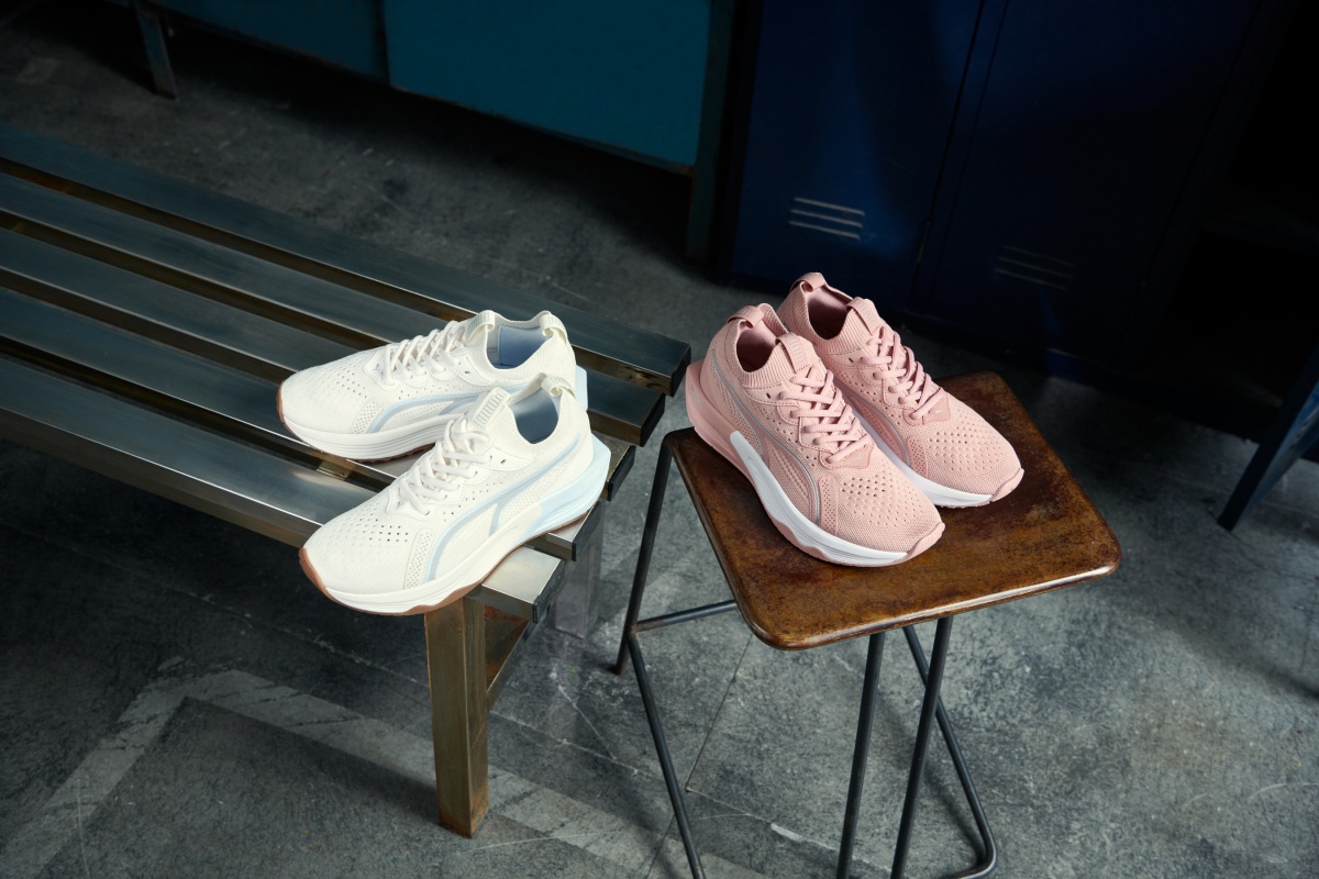 2023出國旅行必備的5款舒適球鞋推薦：New Balance、PUMA、Onitsuka Tiger、HOKA、Converse
