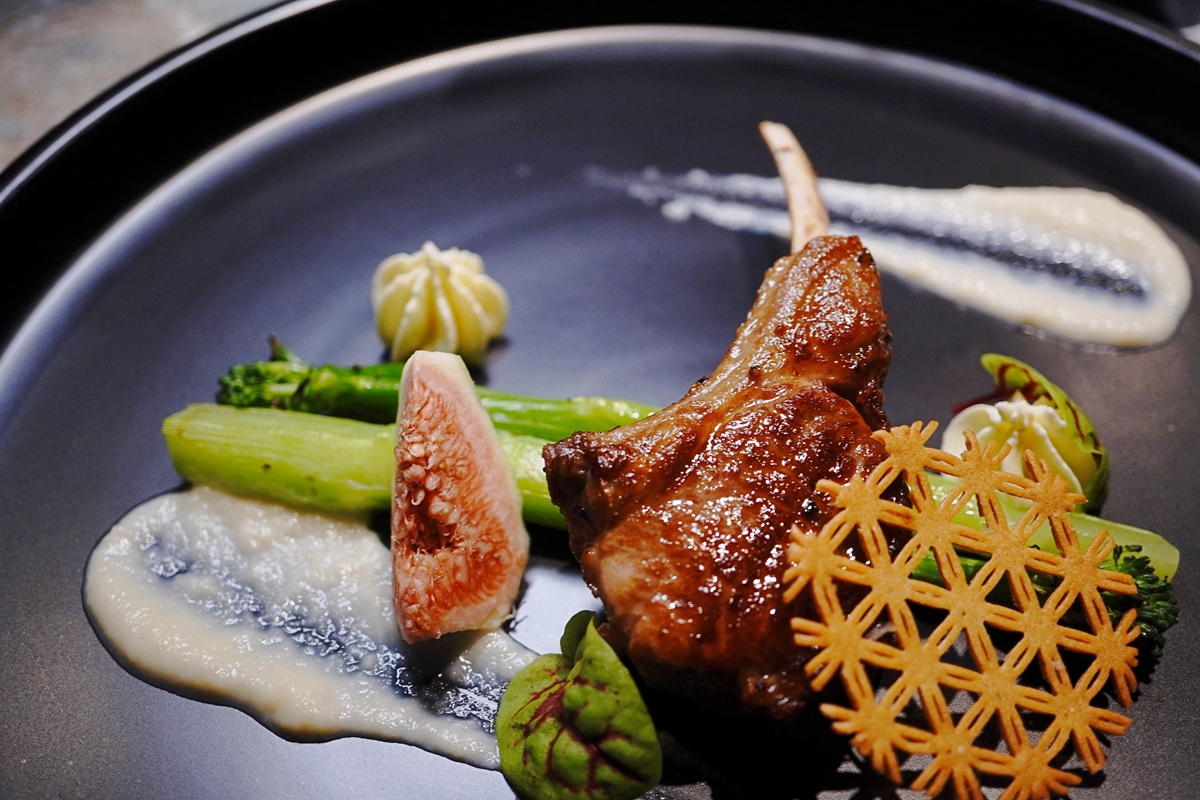 松山區全預約制Fine Dining餐廳「星 hoshi table」以英式茶飲融入菜系，打造創意無菜單料理