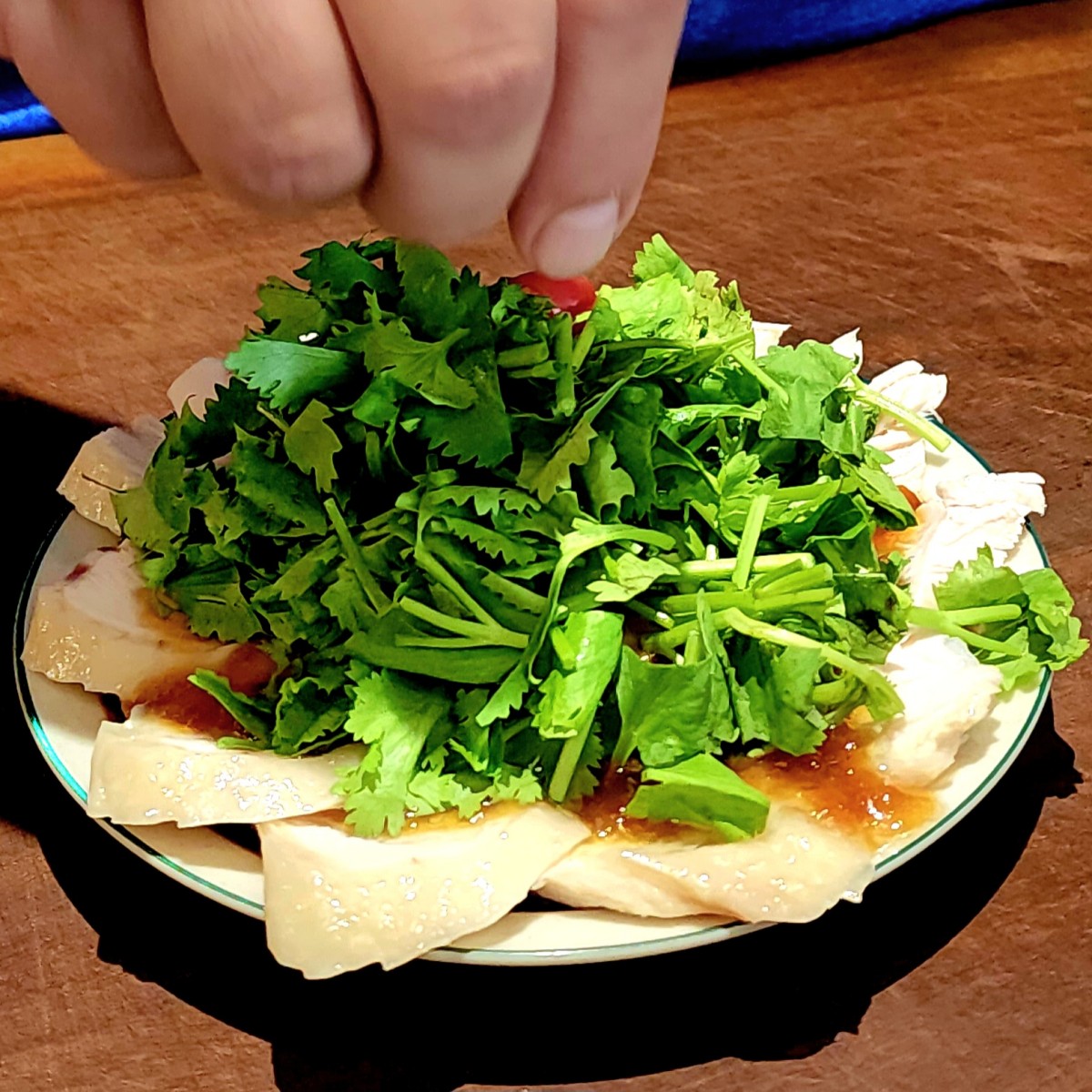 千萬別挑戰嘉義人對雞肉飯的底線！「花樂食堂」端出超限量「香菜雞肉飯定食」免費體驗中