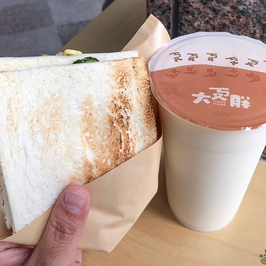 高雄人早餐都吃什麼？6間高雄經典必吃早餐：前金肉燥飯、興隆居豆漿、大溝頂虱目魚米粉湯