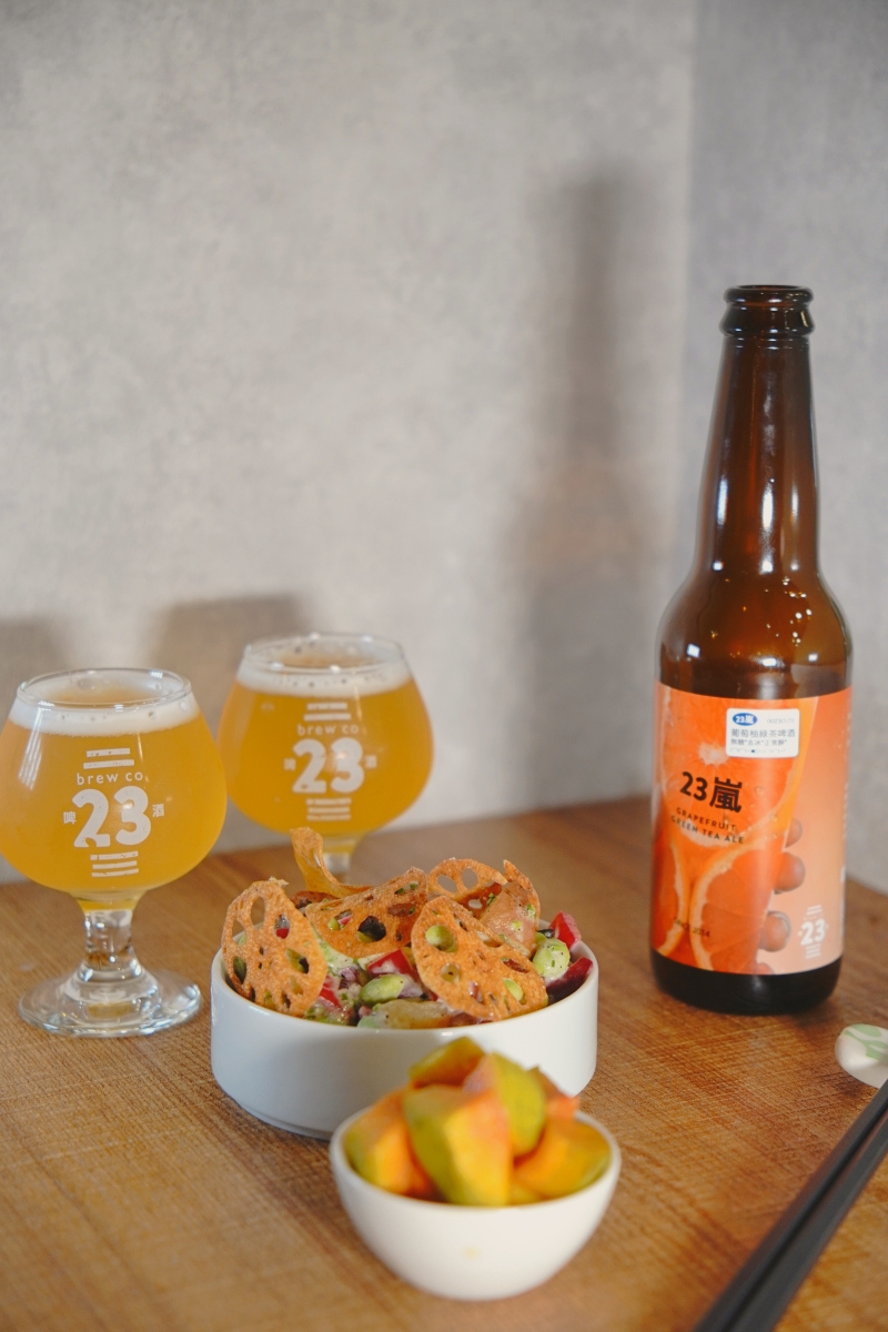 下班後去西門町餐酒館放鬆一下？「串串 23」一邊品嚐23號精釀啤酒的各式風味、一邊享受500盤認定的美味