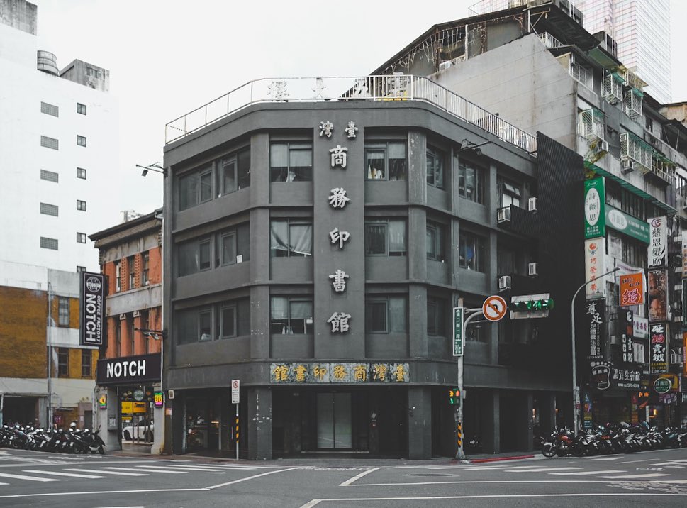 【走讀台北】一探台北舊城區重慶南路北段的變遷，回到「本町」欣賞隱藏街屋