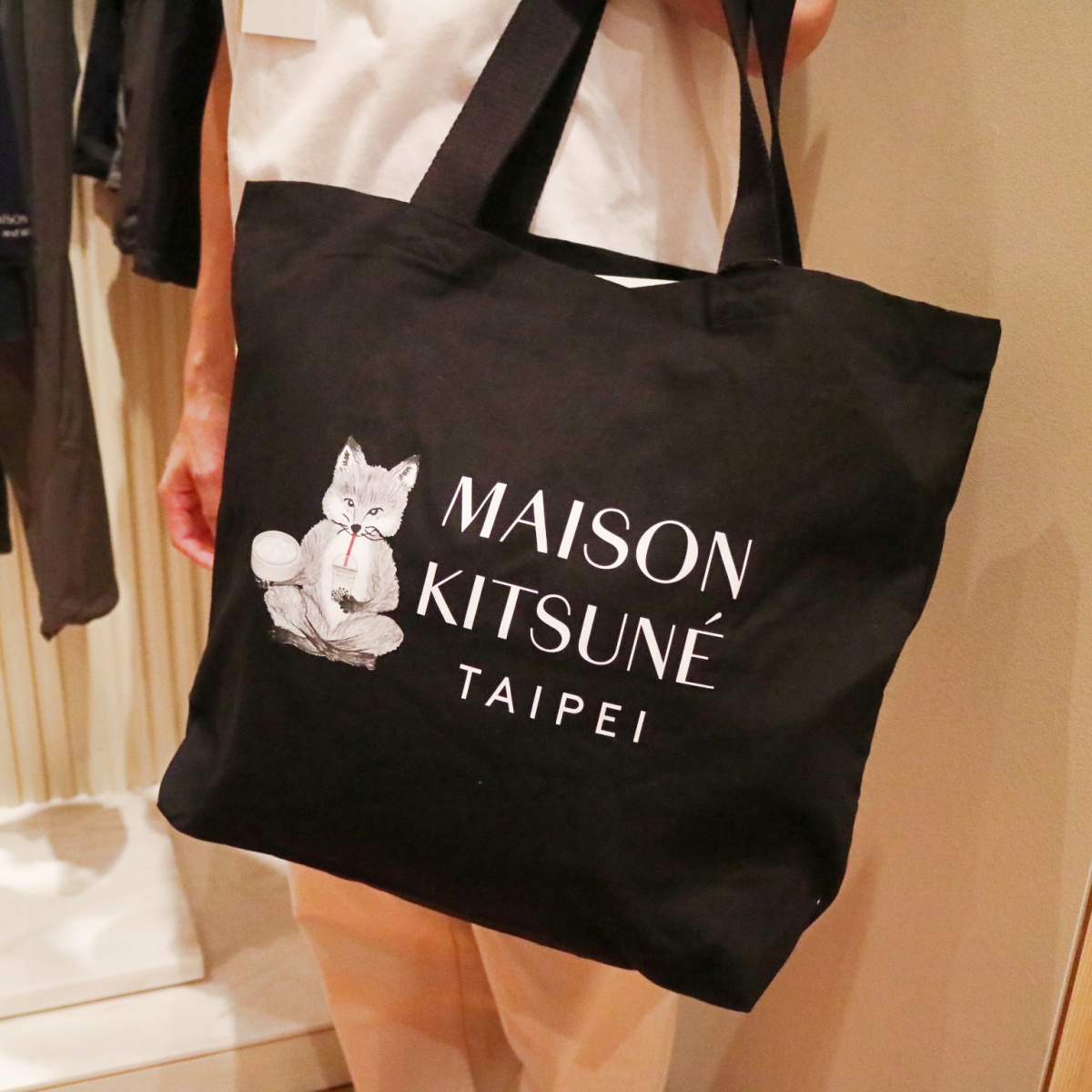 Maison Kitsuné台灣店正式開幕！超萌「吃貨小狐狸」T全球獨家發售，3大亮點搶先看