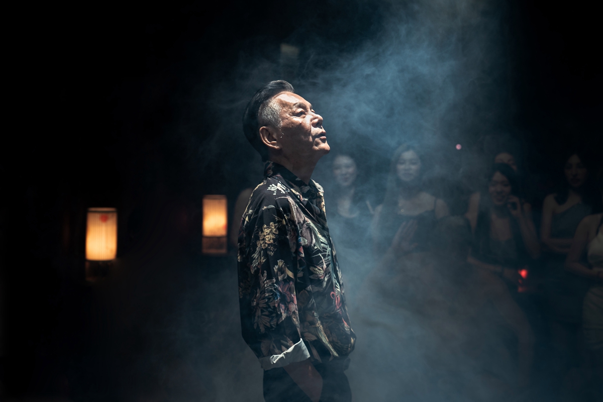 台劇《地獄里長》驚見已故演員龍劭華最後身影！引影迷懷念