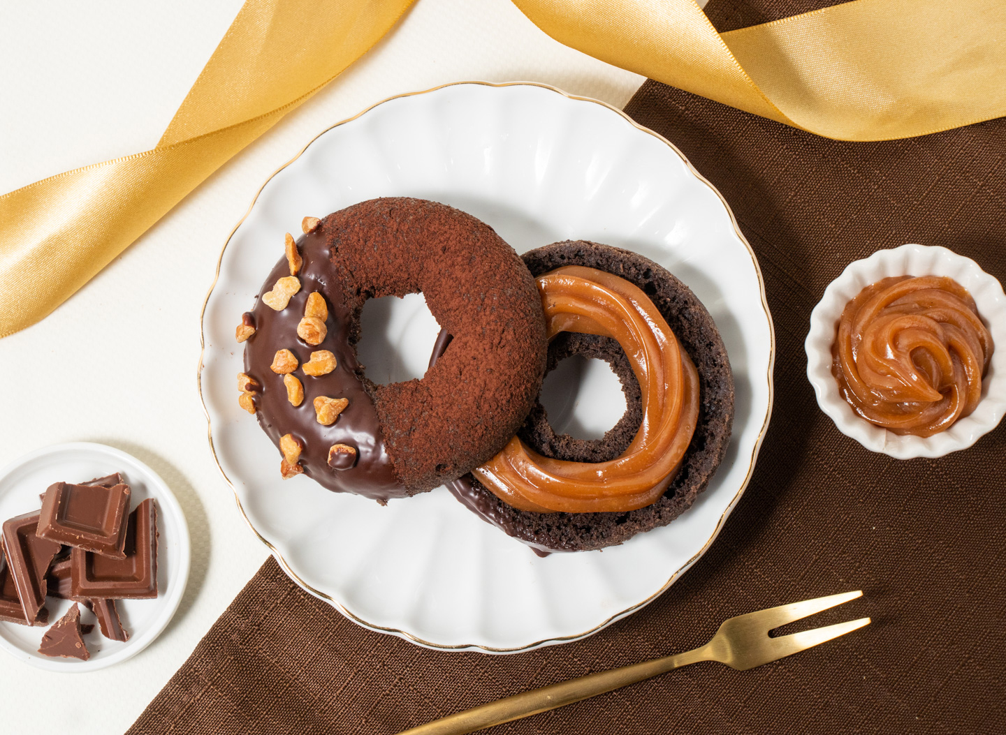 把減肥放一邊！Mister Donut聯手GODIVA推巧克力甜甜圈，還有爆餡布朗尼搶佔甜點迷的目光