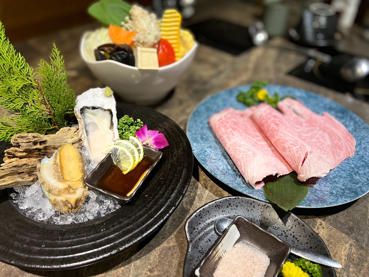 冬天吃鍋不能錯過他！台北東區「養心殿精緻鍋物」四湯底、生鮮龍蝦與日本A5和牛，10周年慶還有加購特餐