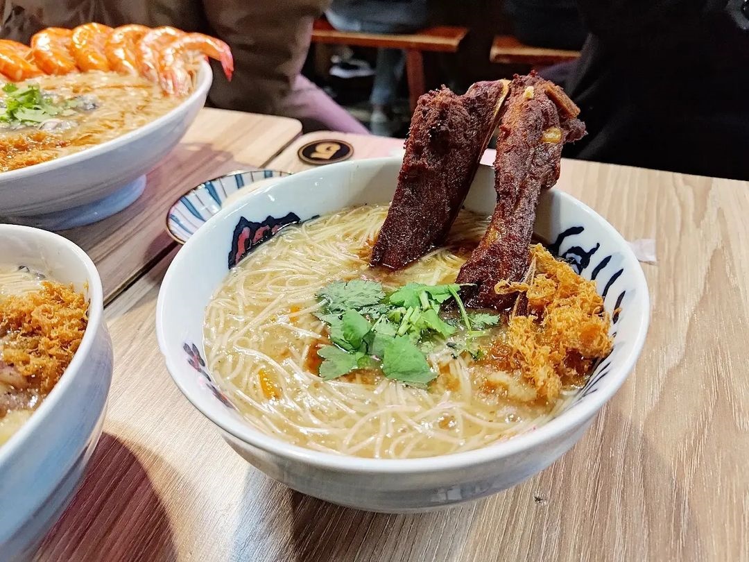 新竹東門市場必吃美食推薦！從古早味米粉湯到大腸麵線、美味司康、日式刨冰全都有