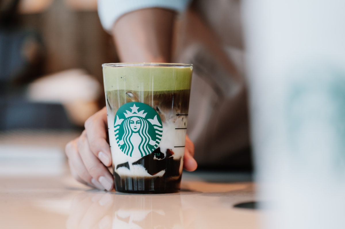 台灣星巴克首間Greener Store在台中沙鹿！同步推出熊杯架爆米花收納組超吸睛