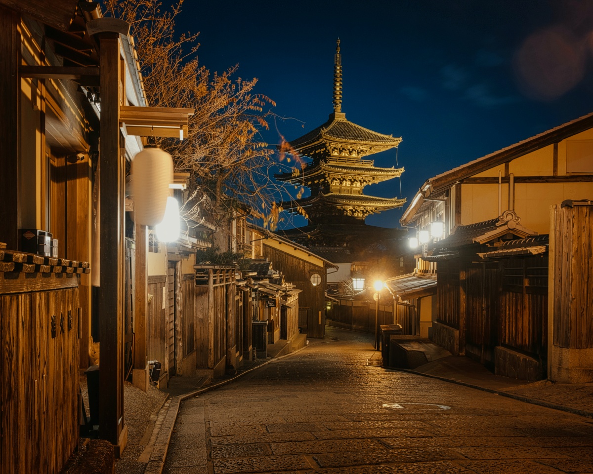 春天的京都充滿魅力！跟著《京都：春季遊》品在地美食、看風景，用在地人的方式來場京都之旅