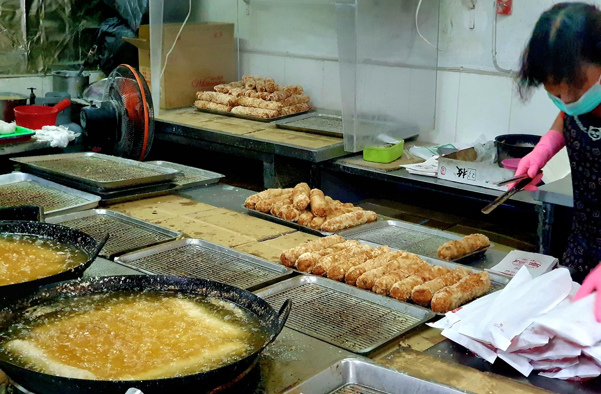 一探嘉義百年市場人情味：嘉義東市場 8家長輩級美食超對味！