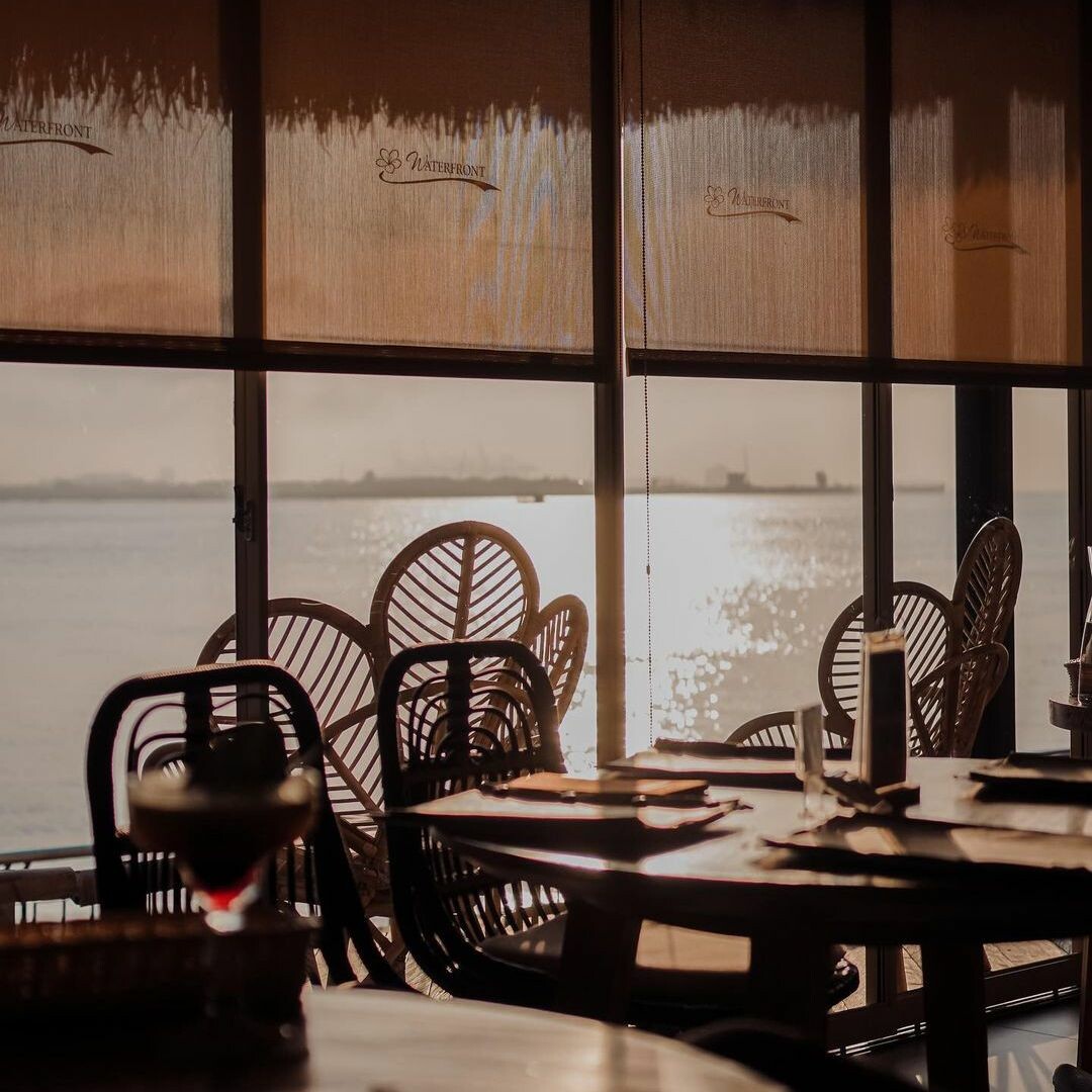 淡水河畔景觀餐廳：水灣餐廳waterfront 榕堤店