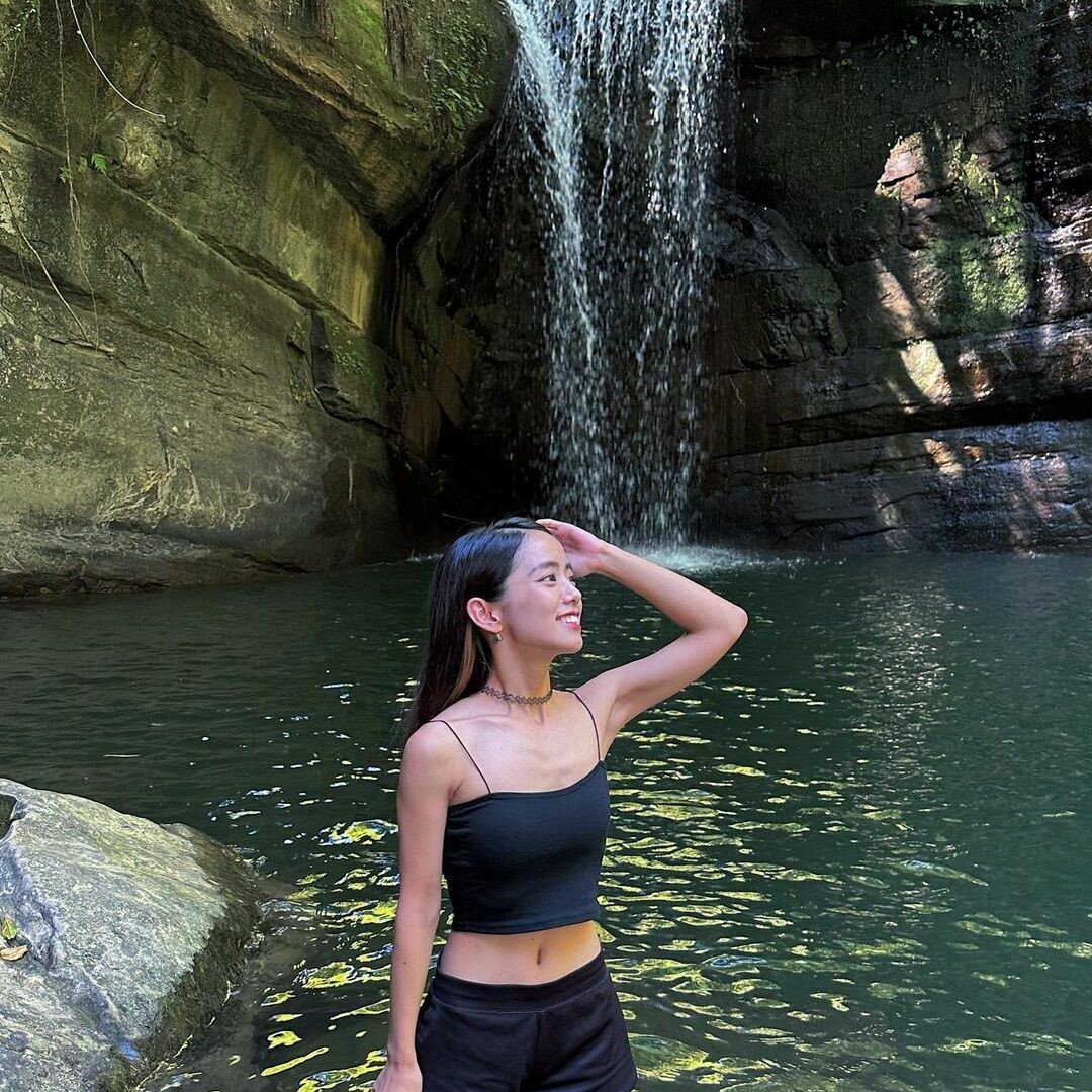 探索水簾秘境：望谷瀑布