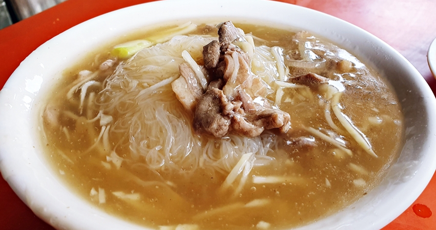 嘉雄陸橋必吃1：嘉雄陸橋下鴨肉羹