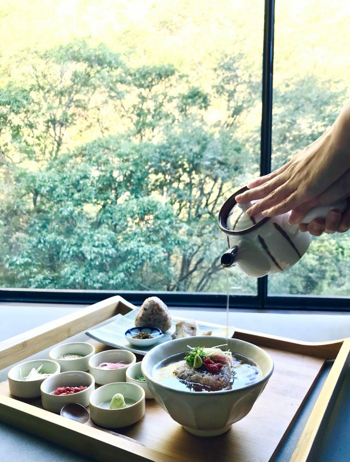 藥膳雞肉茶泡飯，讓你打從心底暖起來