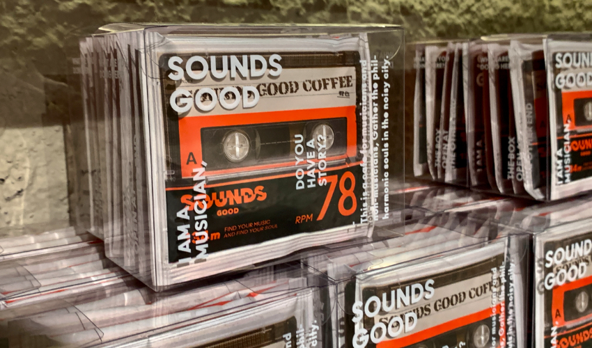 樂迷必訪「聲色 Sound Good 」隱藏在東門巷弄內的黑膠秘境，上千張藏品、古董留聲機等你來探索